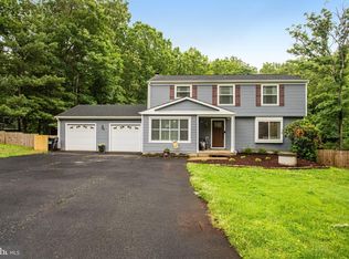 8005 Gracie Dr, Manassas, VA 20112