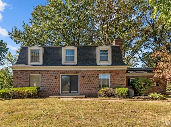 11519 Rosary Ln, Saint Louis, MO 63138