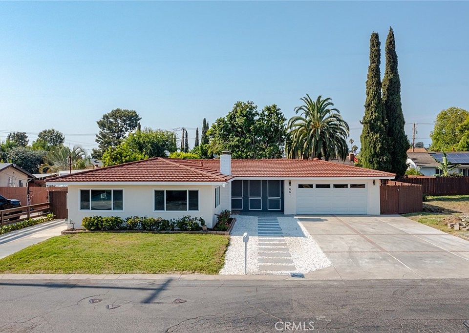 1st image of 661 E Fellows Dr