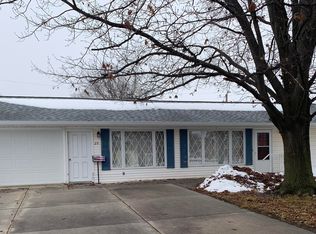 29 E Main St, Treynor, IA 51575