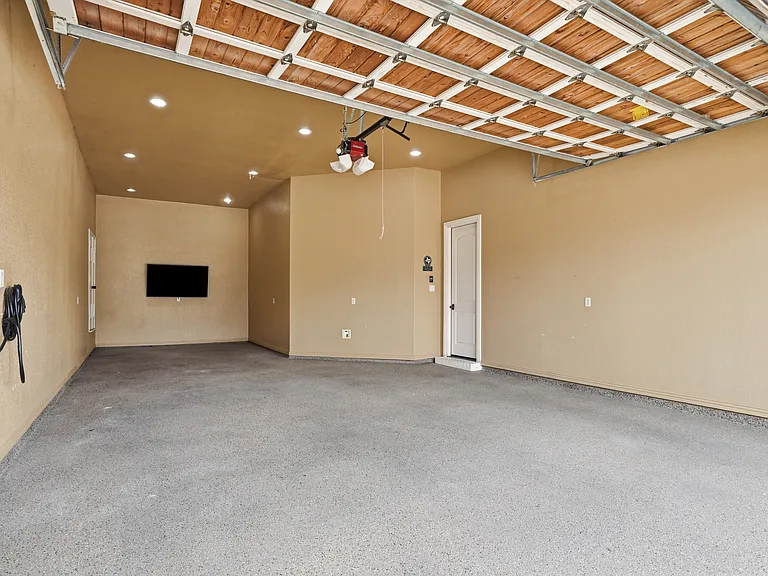 3417 Madison Ct — Photo 28