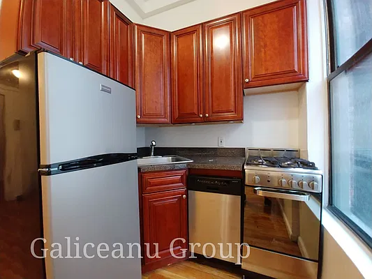 Rented by Lexington Real Estate Group | media 16