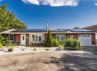 31 Cedar Run Rd, Bayville, NJ 08721