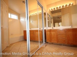 28 Knightsboro Rd, Henderson, NV 89074