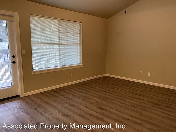 4th image of 690 SE 5th Ave APT 203