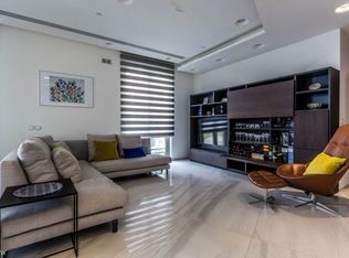 850 W Grand Ave APT 4, Oakland, CA 94607