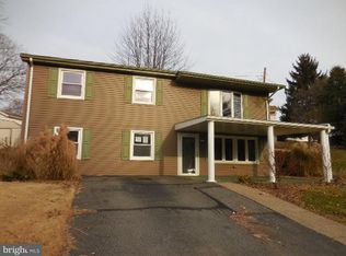 912 Meadow Ln, Millersburg, PA