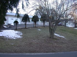 85 Brownstone Rdg, Meriden, CT 06451