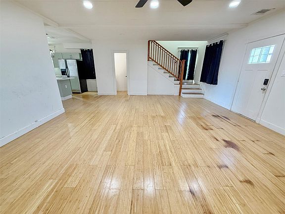 4th image of 1213 32nd St