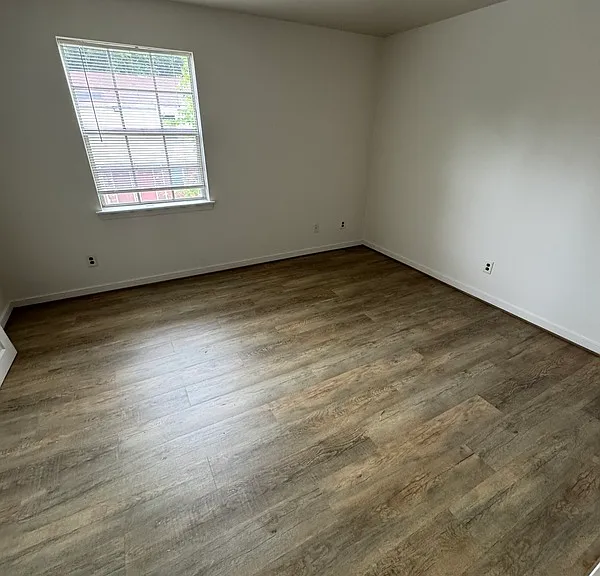 3201 Chamberlayne Ave — Photo 5