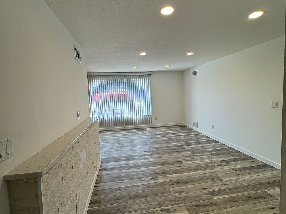 1st image of 22081 River Oaks Dr #9