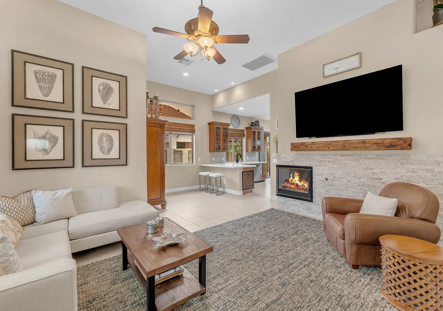 3 bed, 3.0 bath, 1655 sqft, $2,295 — Photo 3