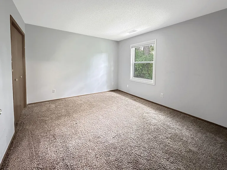 3344 Berwood Ct W — Photo 11