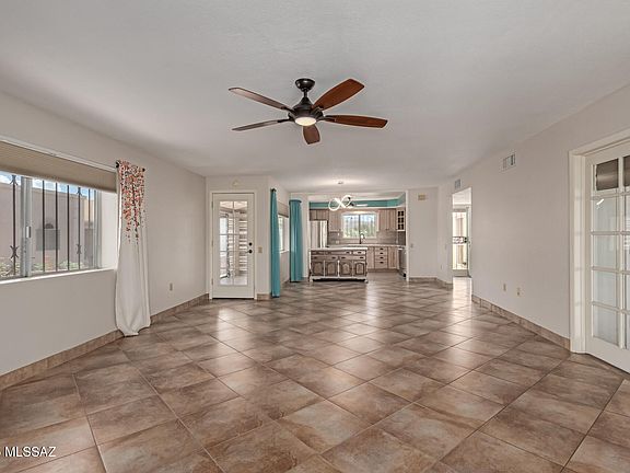2nd image of 971 W Camino Guarina