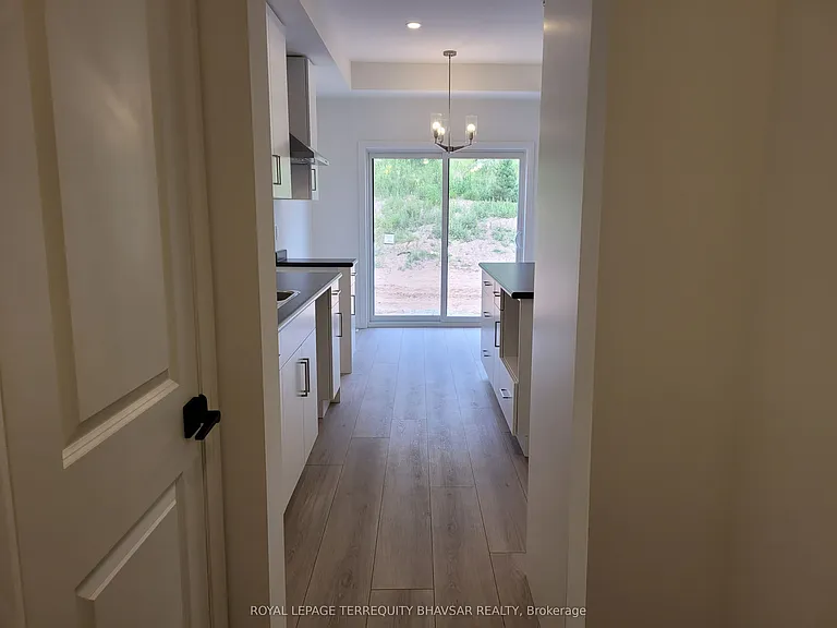4552 Portage Rd #8 — Photo 16