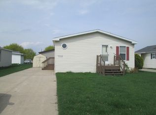 23305 Arlington Dr, Clinton Township, MI 48036
