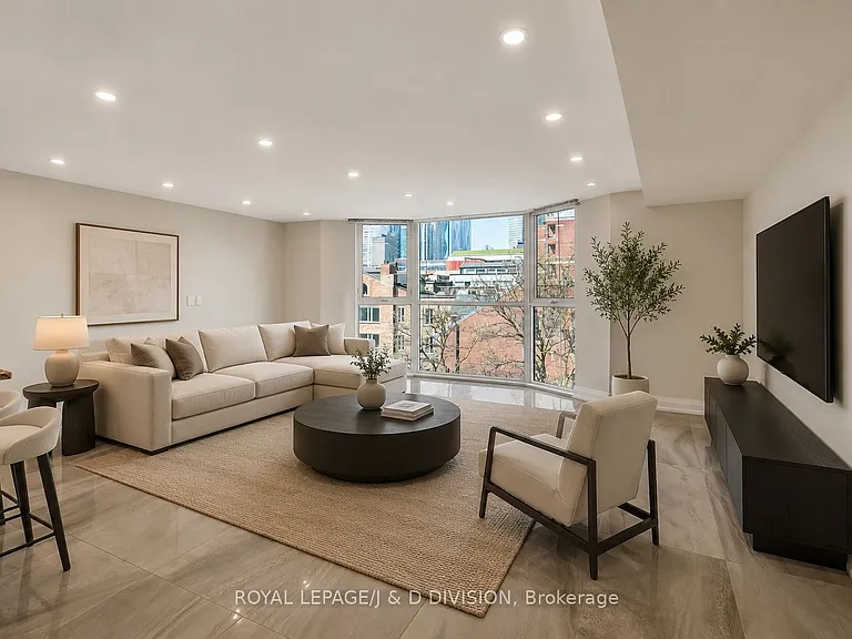 25 George St S #405 — Photo 6