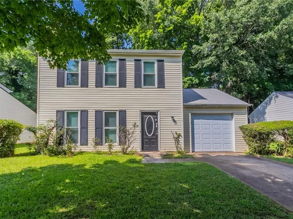 1377 Mill Lake Cir, Stone Mountain, GA 30088