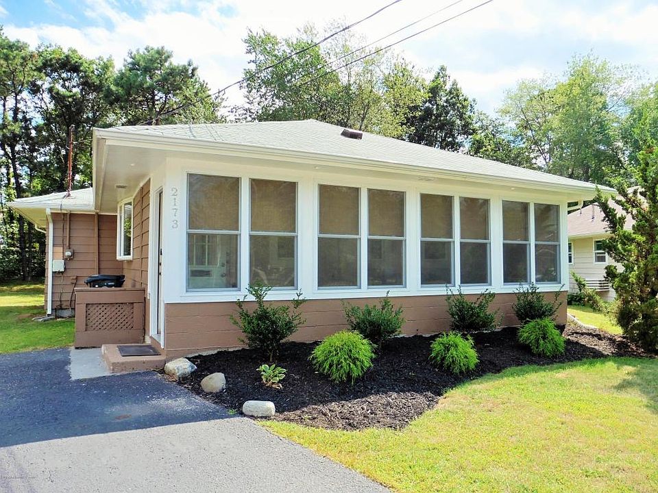 1st image of 2173 Hovsons Blvd