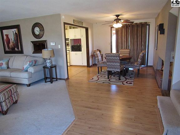 4th image of 59 Eastwood Dr