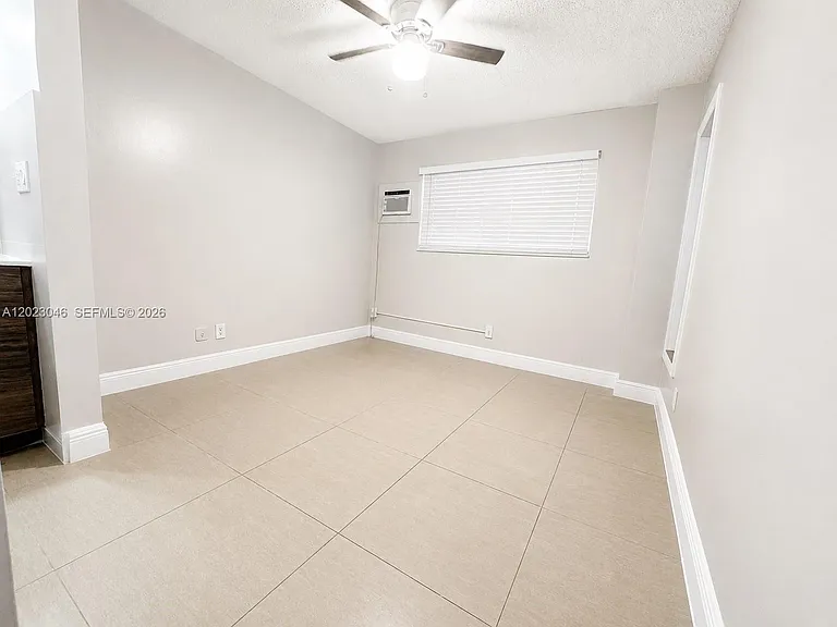 811 NW 6th Ave #4 — Photo 12