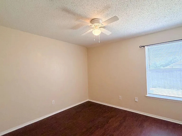 833 Edgehill Rd — Photo 26