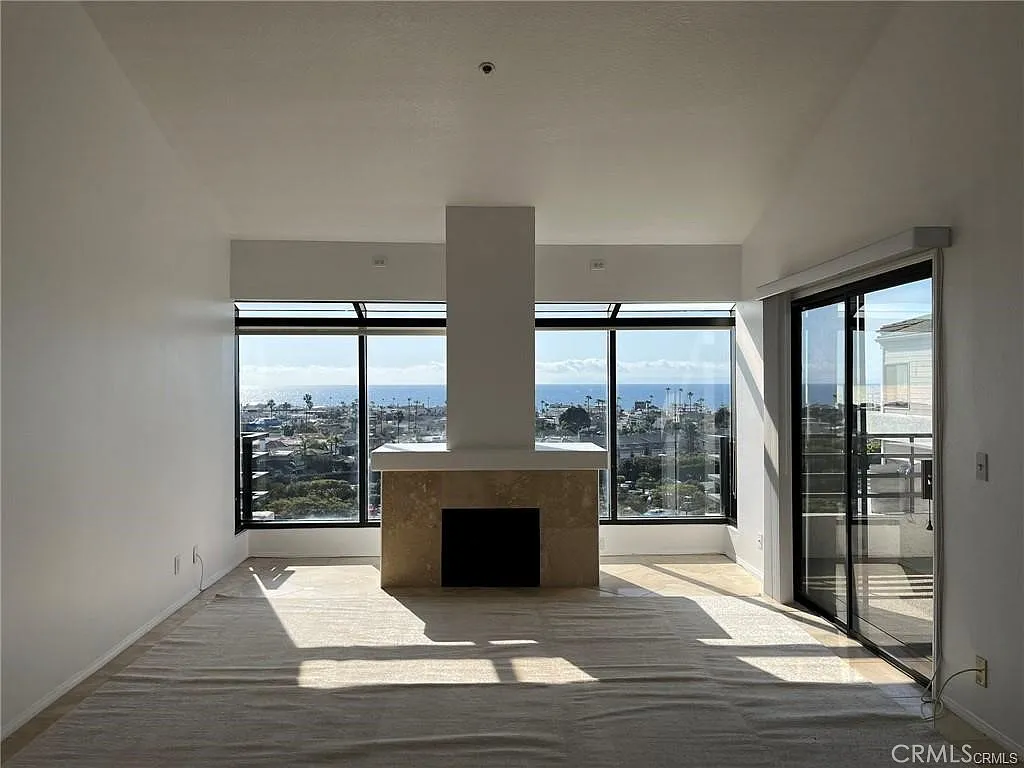 2 bed, 1320 sqft, $5,500 — Photo 2