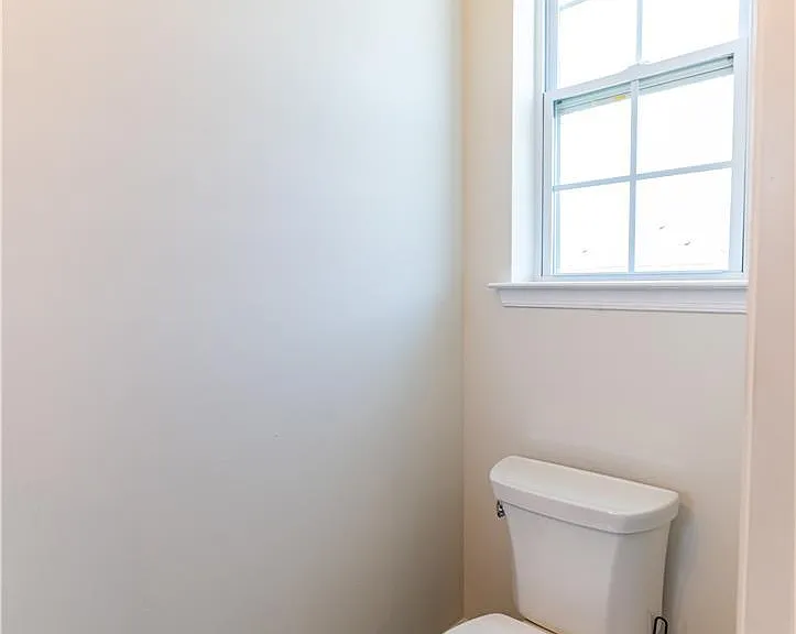 1374 Black Forest Dr — Photo 18