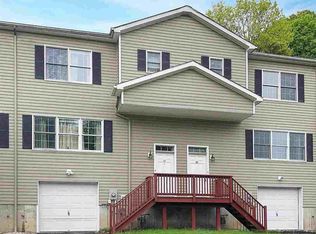 63 Red Maple Rd, Saugerties, NY 12477