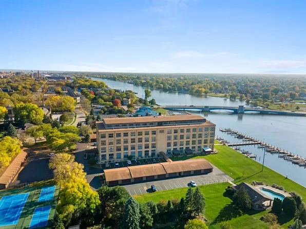 1545 Arboretum Dr APT 107, Oshkosh, WI 54901