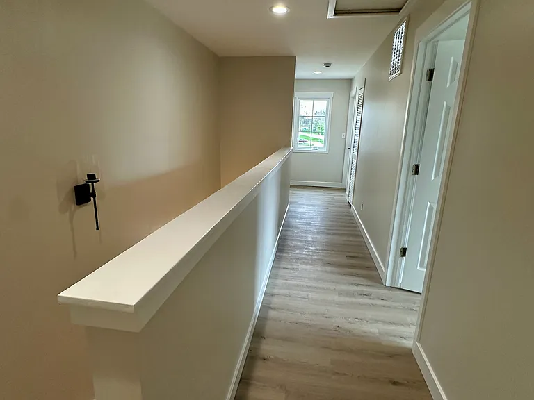 115 E Vine St — Photo 14