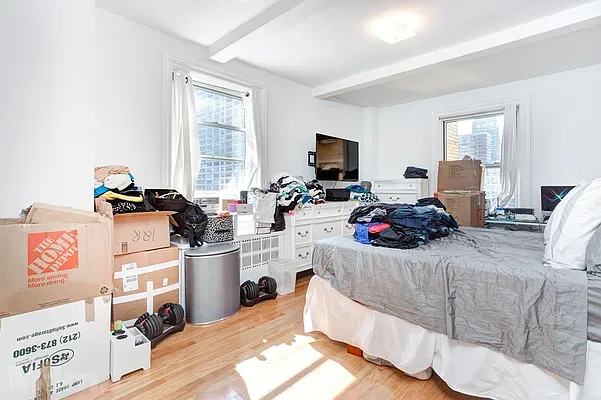 Rented by Mdrn Residential | media 2