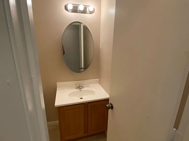 2656 Navajo Ave — Photo 8