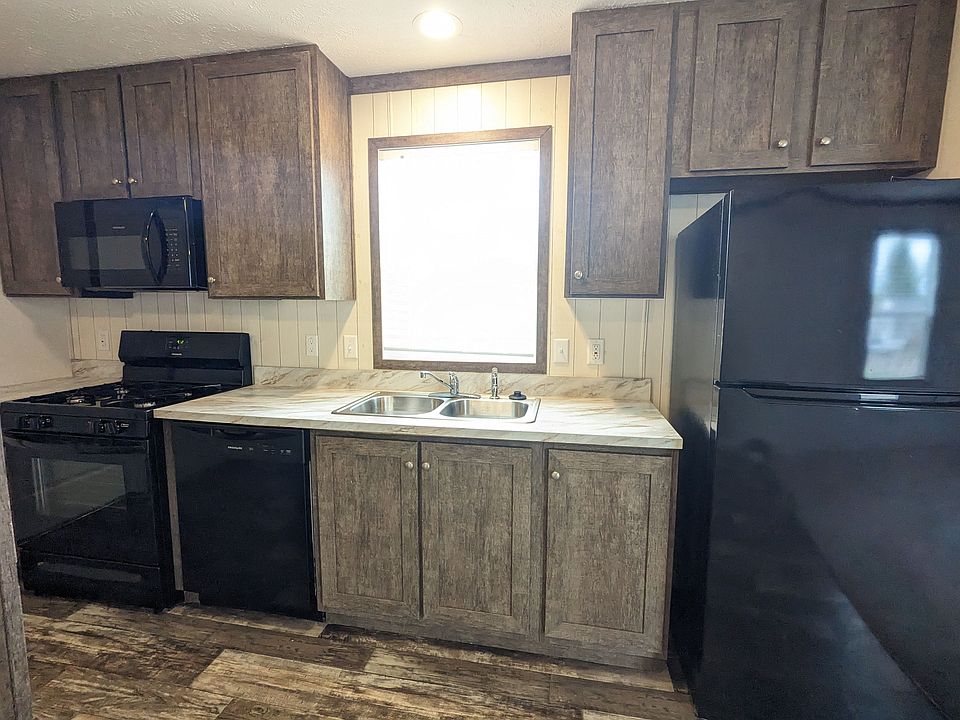 374 Utah Ct 374, Belleville, MI 48111 Zillow