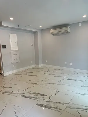 Rented by 18 REALTY | media 8