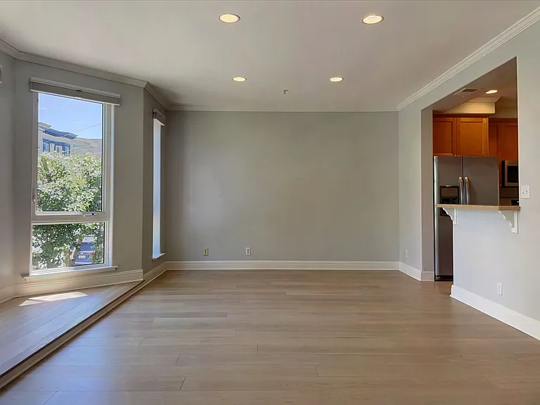 1115 Divisadero St #1 — Photo 5