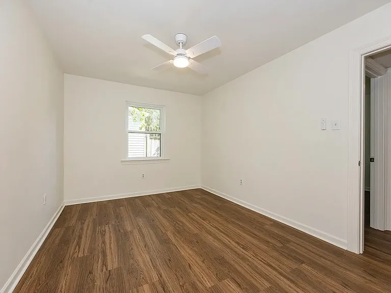 670 N 8th St #3 — Photo 8