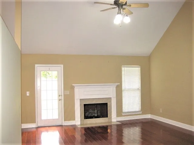 103 Oak Ct — Photo 4