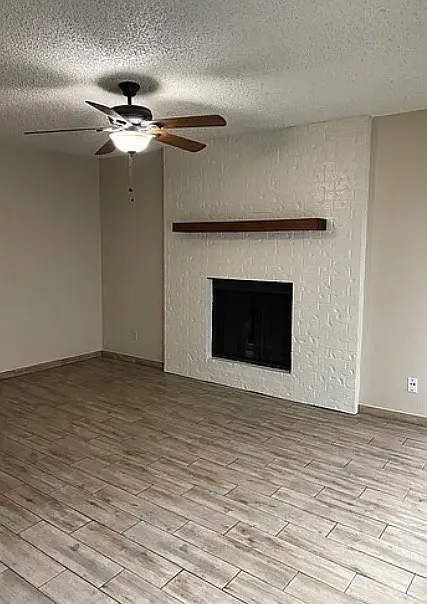 2 bed, 2.5 bath, 1128 sqft, $1,400 — Photo 3