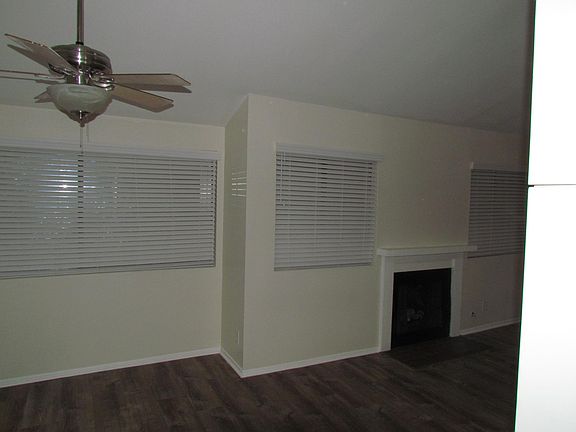 5th image of 22139 Burbank Blvd Unit 7