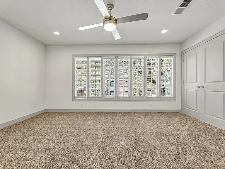 The Dawson at Stratford Apartments — Photo 131
