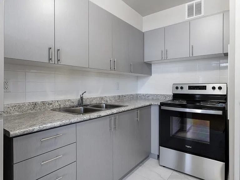 3875 Sheppard Ave E — Photo 13