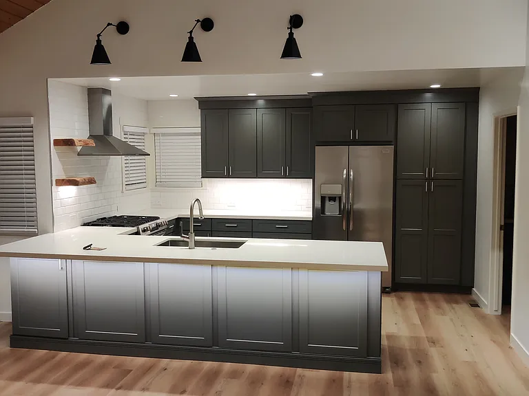 2234 Santa Ynez Ave — Photo 2