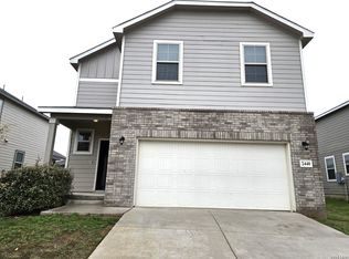 2440 Ayers Dr, Seguin, TX 78155