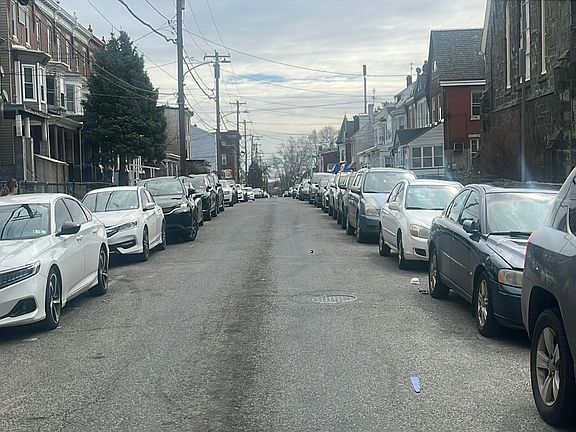 5th image of 1613 Harrison St