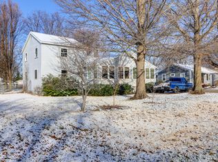 903 Elm Ave, Sterling, IL 61081