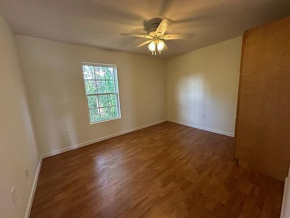 4th image of 37 Robin Hill Rd #A