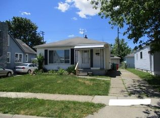24703 Tuscany Ave, Eastpointe, MI