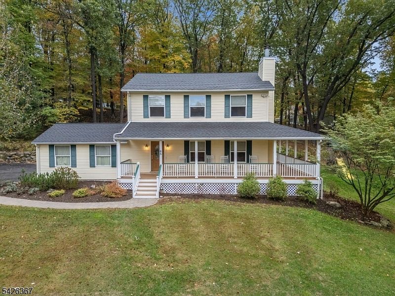 1st image of 65 Summerfield Rd