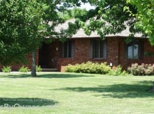 1053 County Road 800 E, Champaign, IL